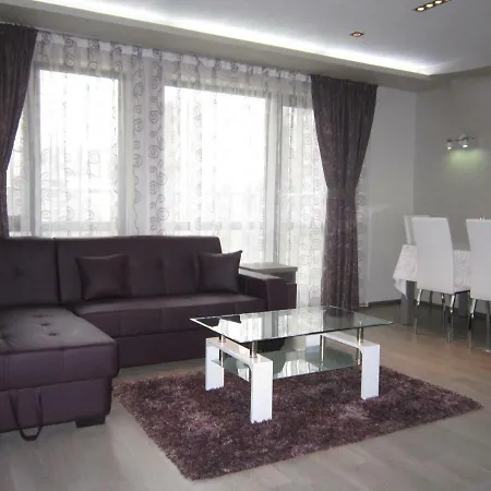 شقة Azalia